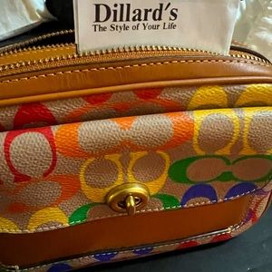 COACH Signature Rainbow WLLW Camera bag Crossbody - Tan Natural MULTI